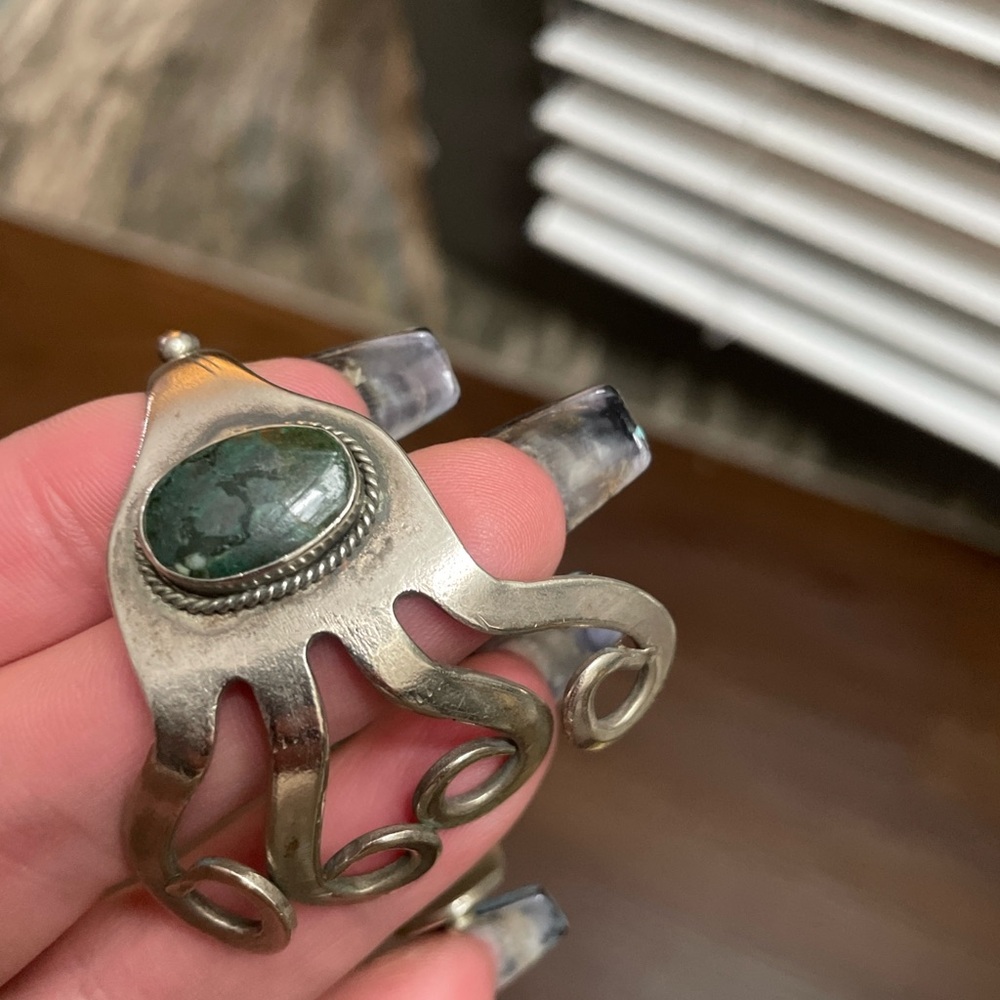 Unique Sterling Silver Plated Vintage Bracelet (Carlton Calla Lilly pattern)